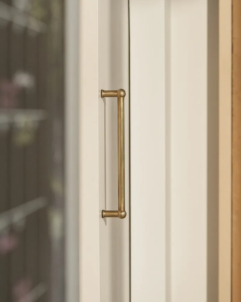 Puxador individual Harper 320 mm – Latão Antigo