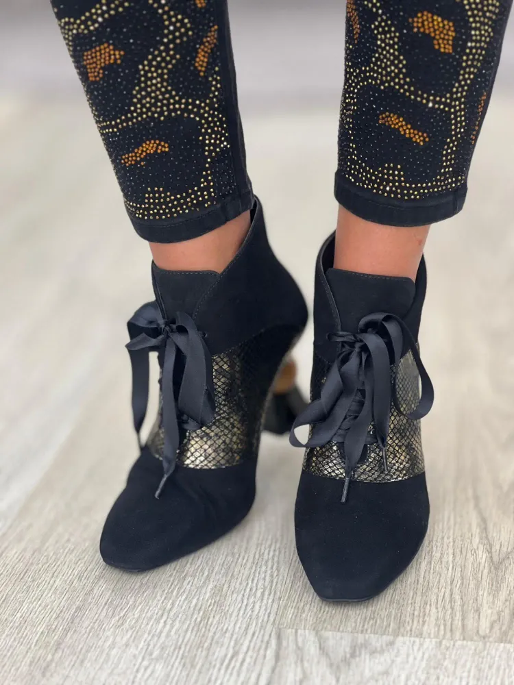 Botim Fácil Ajuste | Velcro
