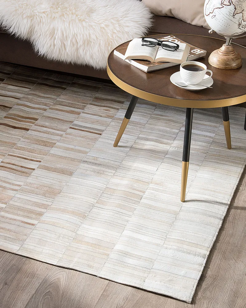 Cowhide Area Rug 160 x 230 cm Bege claro YAGDA