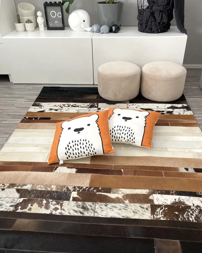 Cowhide Area Rug 160 x 230 cm Black and Cor creme DALYAN