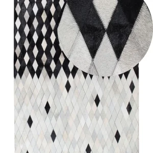 Cowhide Area Rug 160 x 230 cm Black and Pérola MALDAN