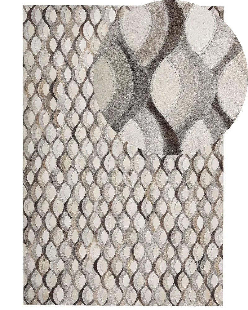 Cowhide Area Rug 160 x 230 cm Marrom and Beige KIRCA