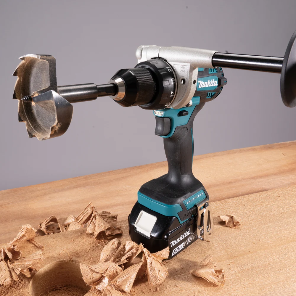 Berbequim/Aparafusador Combinado Makita DHP493RTJ 18V LXT com 2 Baterias de 5Ah + Carregador + Mala de Transporte