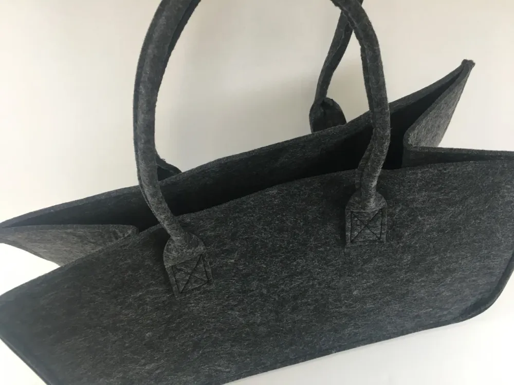 Bolsa para lenha feita de cinza escuro FELTA 50X25X25CM