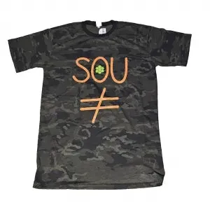 Camiseta Sou Diferente Camuflada - Hoje melhor que ontem Amanhã melhor que hoje