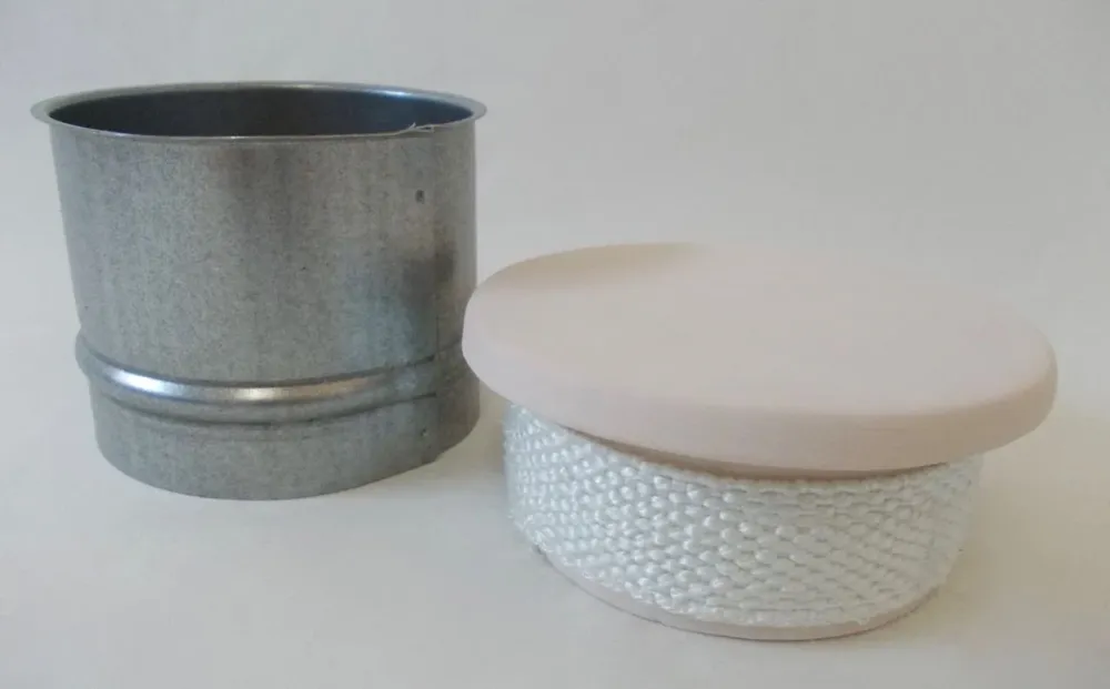 Ceramic Cleaning Socket "Round Without Frame" com uma manga de instalação redonda