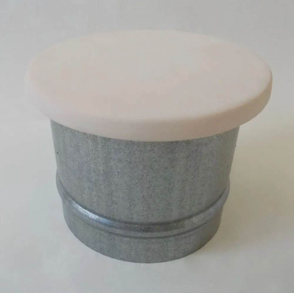 Ceramic Cleaning Socket "Round Without Frame" com uma manga de instalação redonda