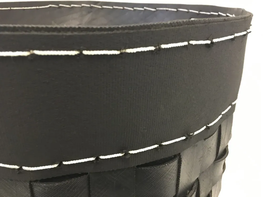 Cesto de madeira reciclado feito de pneus/borracha reciclados e entrançados 42cm