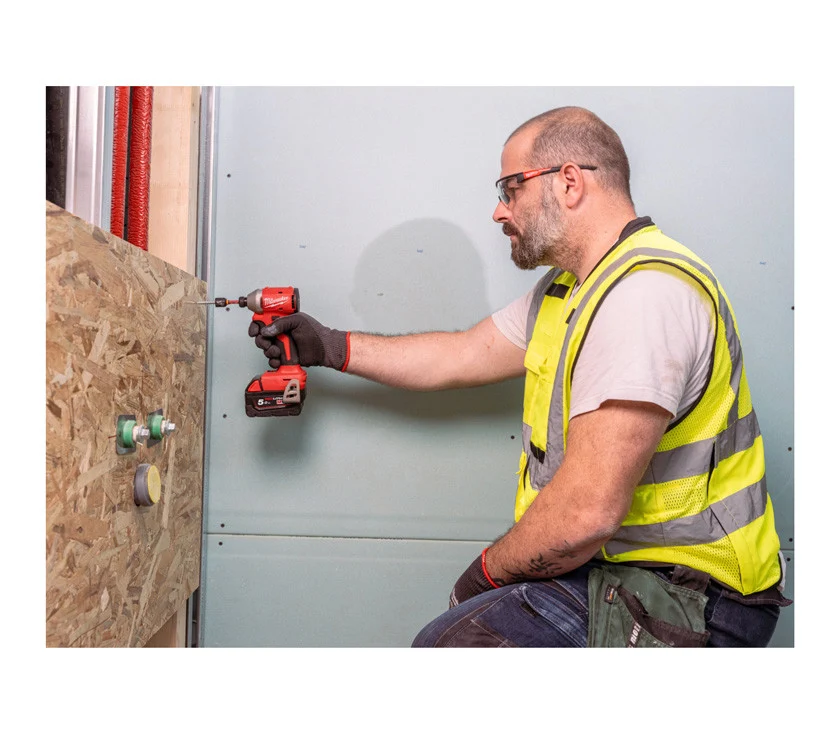 Chave de impacto sem escova compacta M18 1/4Hex. Milwaukee M18 BLIDRC-0