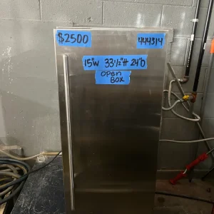 15 Inch Sub-Zero Undercounter Ice Maker Stainless Steel, 26 pounds Capacity, 315IP, 444314
