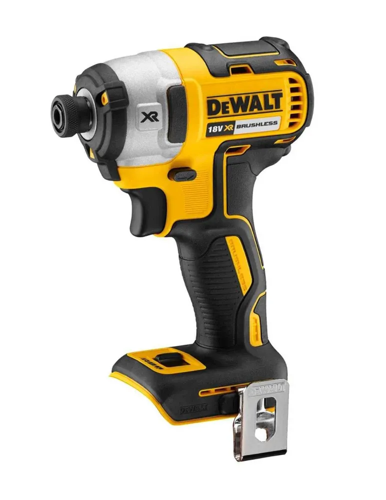 Kit Dewalt com 4 Ferramentas + 2 bat 5Ah + carregador + 2x TSTAK VI DCK487P2