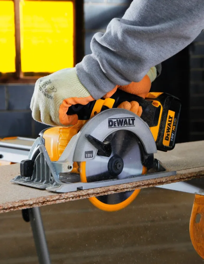 Kit Dewalt 8 ferramentas + 3 bat 5ah + Carregador DCB1104 + Kit 4xTstak VI DCK894P3