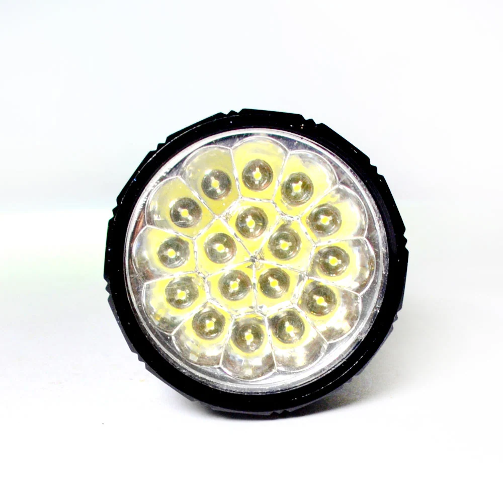Lanterna Compacta 17 LEDs