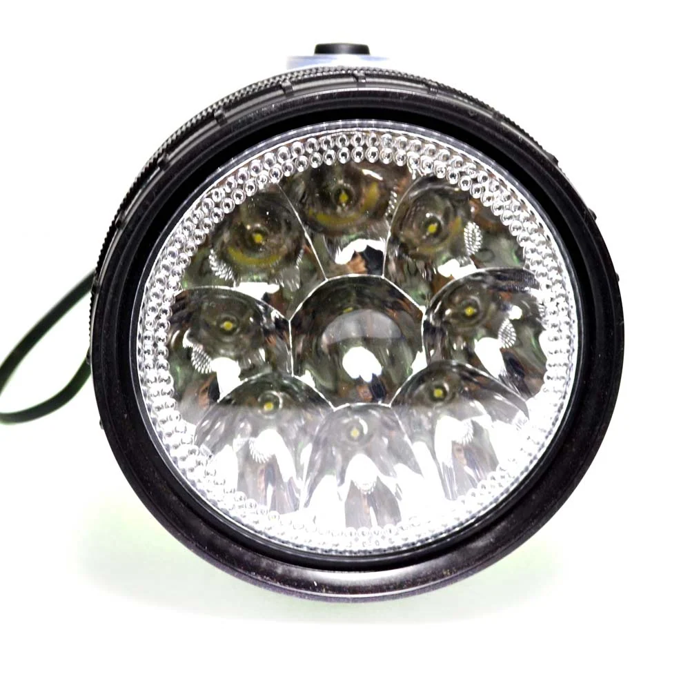 Lanterna LED com 4 funções à prova d’água