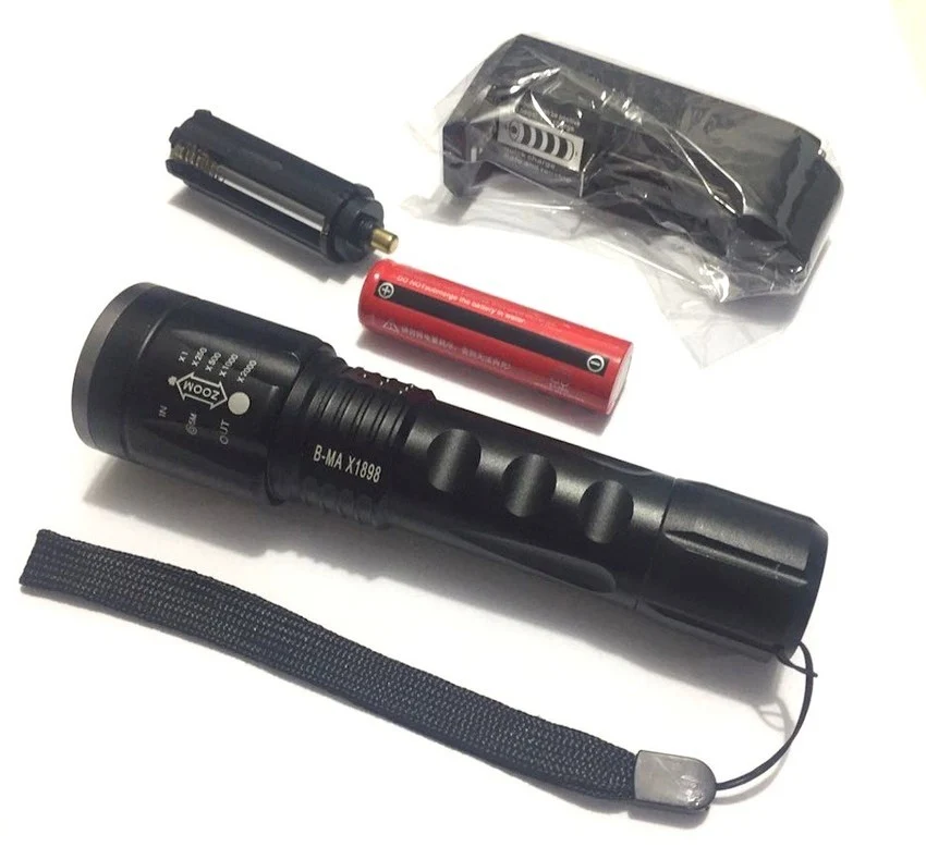 Lanterna Tática LED 58000W/1200 Lumens