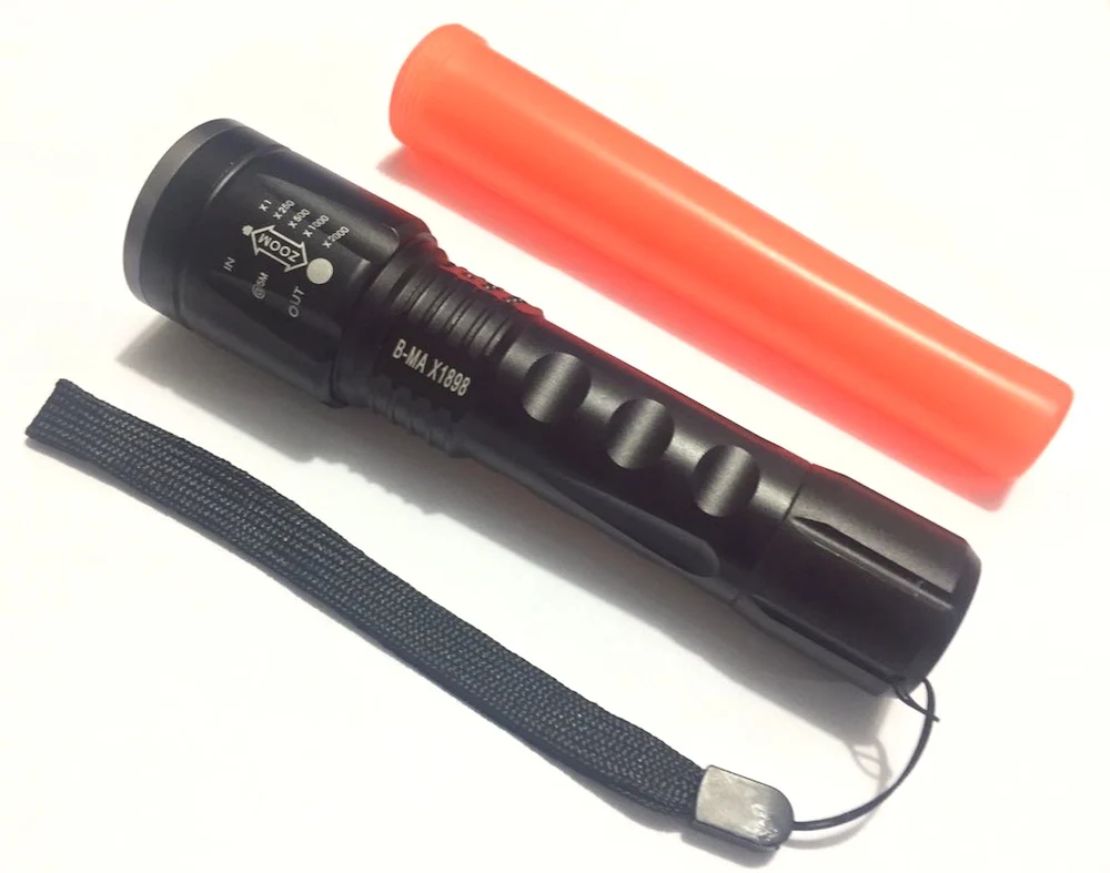 Lanterna Tática LED 58000W/1200 Lumens