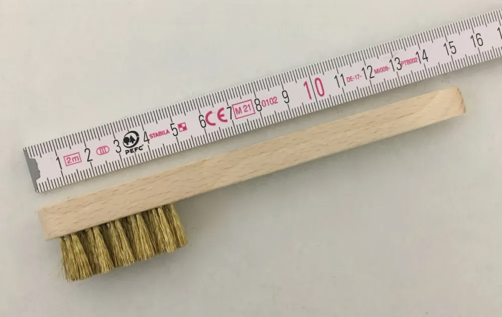 Miniburst Brass na alç de madeira Brush 15cm