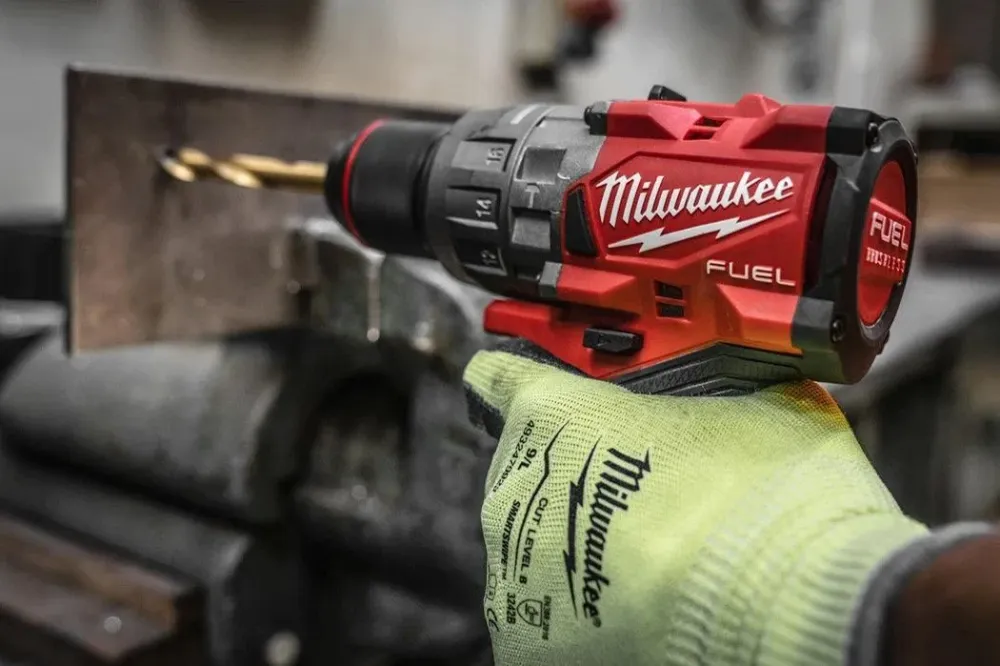 Powerpack Martelo perfurador + Rebarbadora + 2bat 5Ah + Carregador Milwaukee com 2 caixas M18 FPP2E3-502X