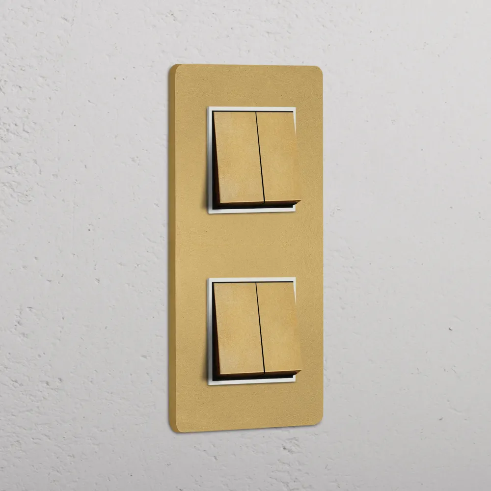 Grove Interruptor basculante vertical de quatro vias duplo – Latão Antigo Branco