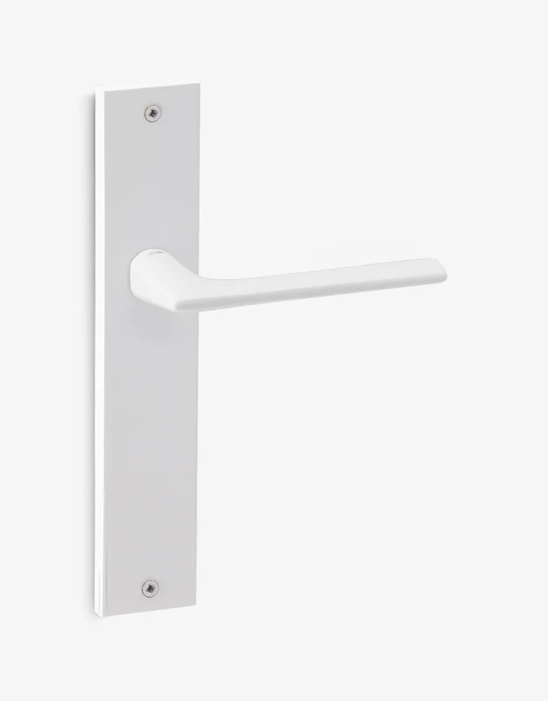 Baci lever handle set on rectangular backplate com Garantia Estendida