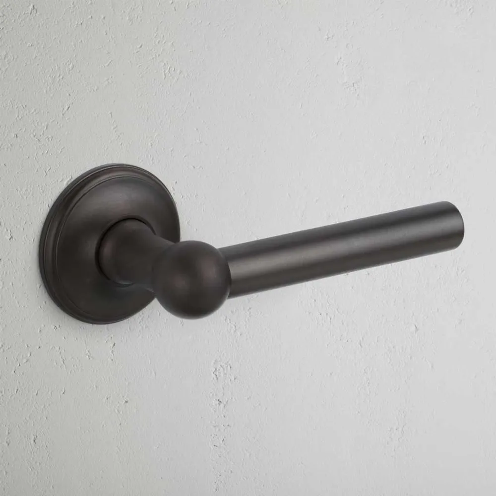 Harper Unsprung Door Handle (Scandinavian) - Cobre escuro