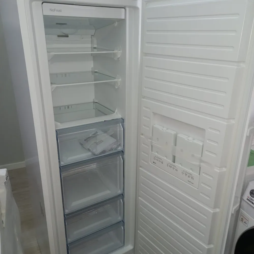 Outlet | Arca Vertical Bosch GSN33VWEP | 246L, No Frost, E