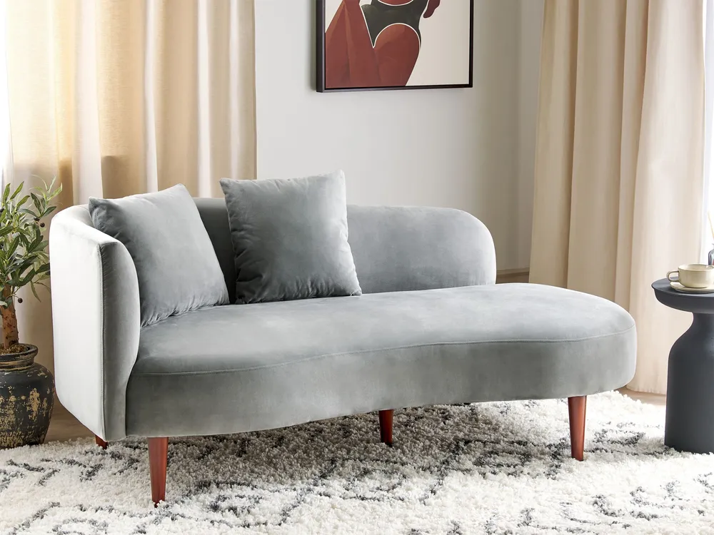 Chaise-longue em veludo cinzento evidente à esquerda CHAUMONT