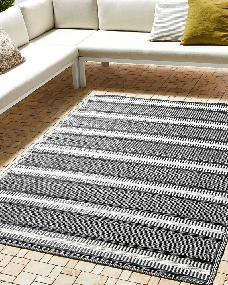 Tapete de exterior creme e preto 160 x 230 cm MANSA - Compatível com Diversos Modelos